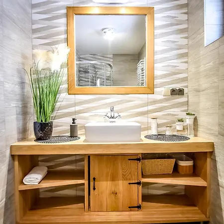 Na Budzu Z Jacuzzi *